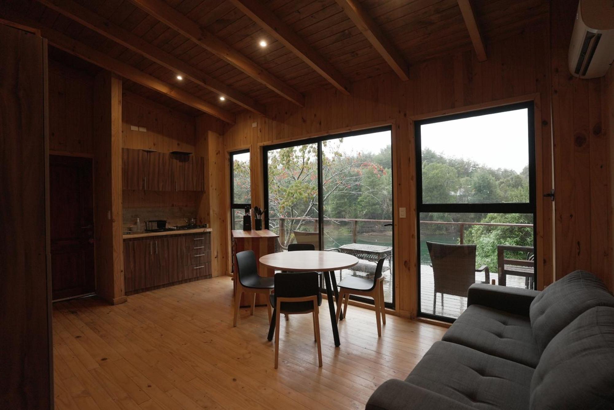 Pucontours River Lodge Екстериор снимка